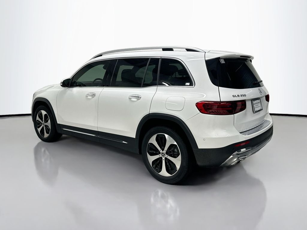 Used 2026 White Mercedes-Benz GLB 250 image 3