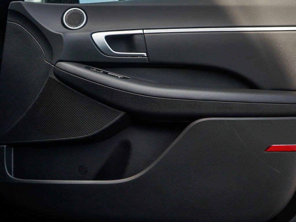 New 2026 Abyss Black Hyundai SEL Sport AWD image 31