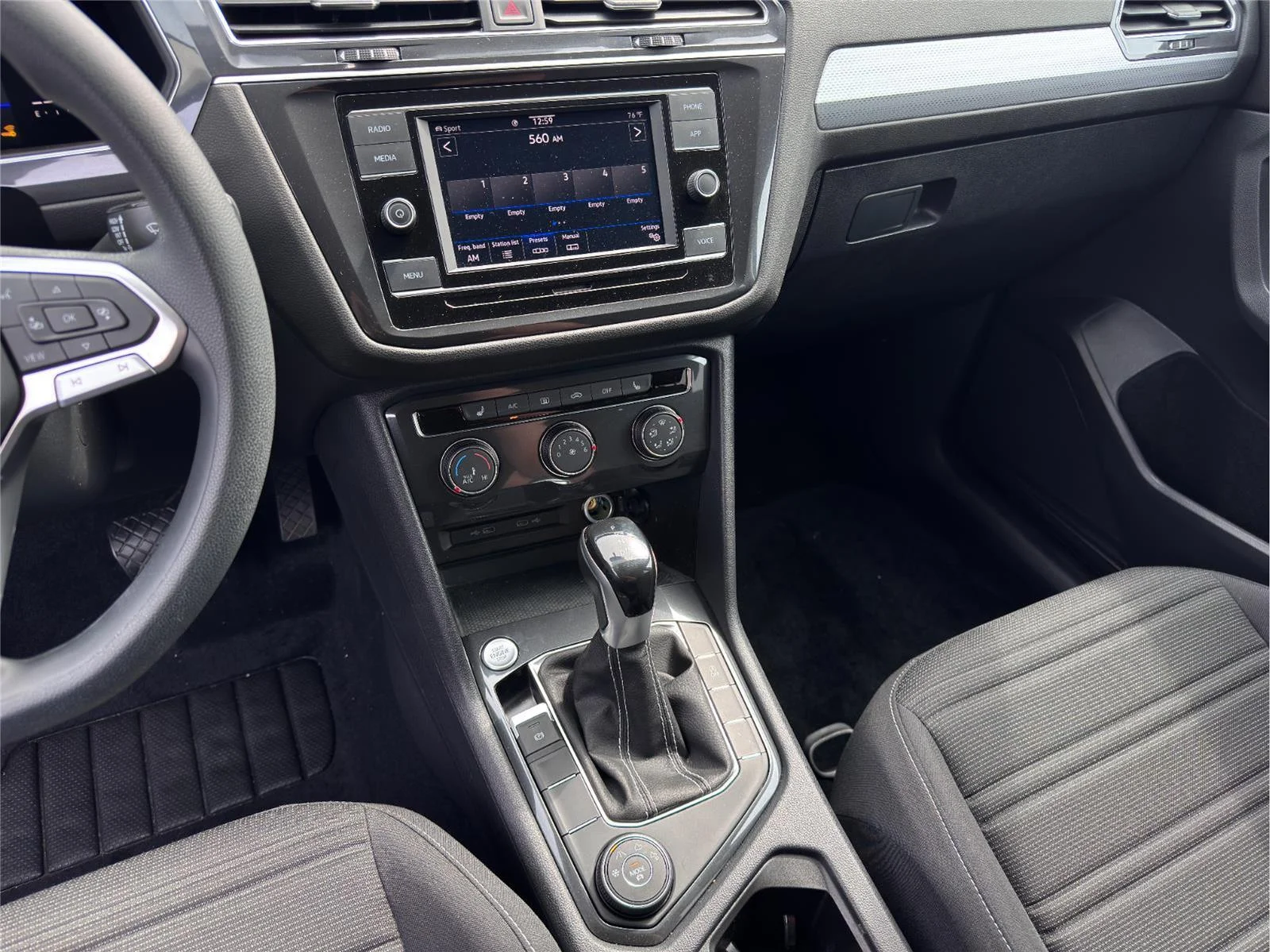 Used 2022 BLACK VOLKSWAGEN  image 13