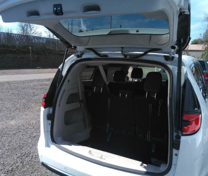 Used 2023 White Chrysler Touring L image 8