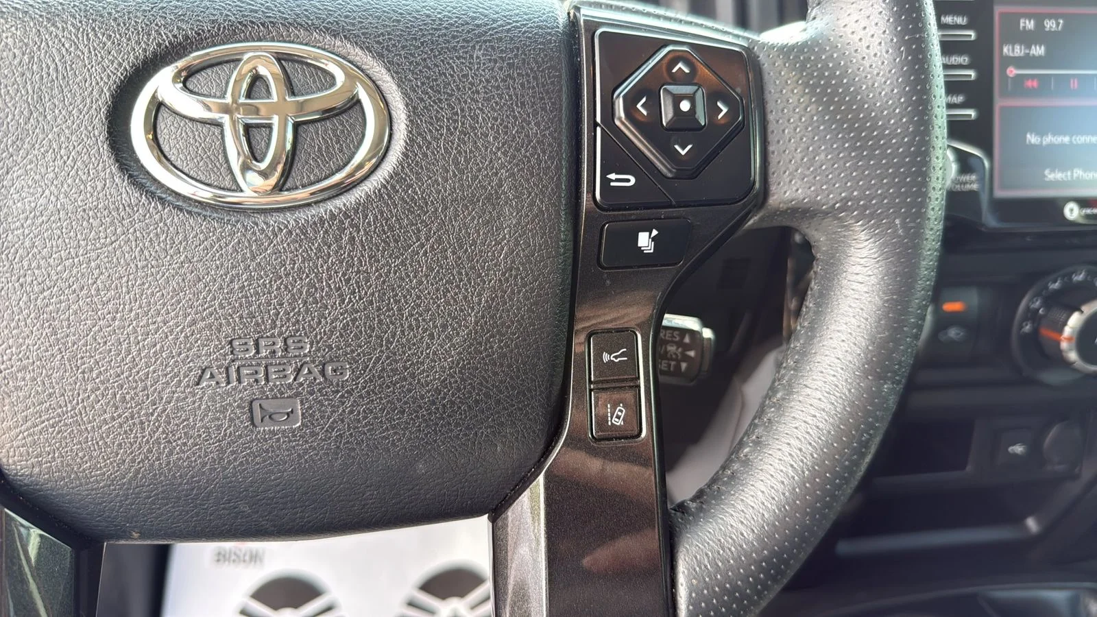 Used 2021 Red Toyota Venture image 15