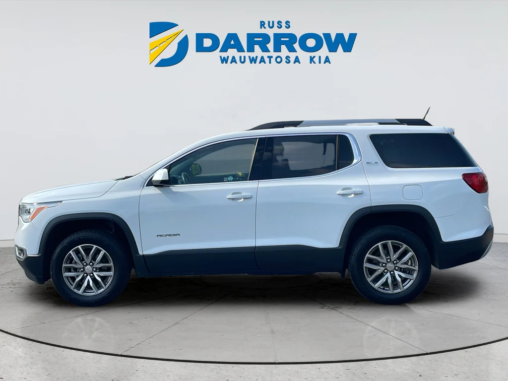 Used 2018 GMC Acadia SLE-2 with VIN 1GKKNSLA5JZ245422 for sale in Wauwatosa, WI