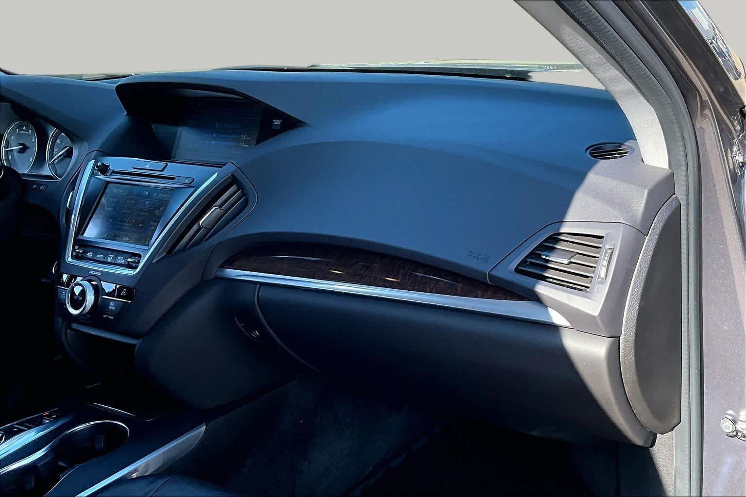 Used 2017 Modern Steel Metallic Acura w/Technology Pkg image 18