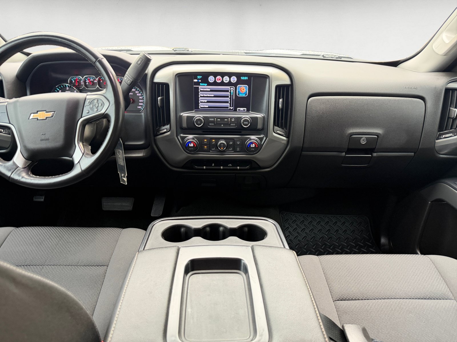 Used 2018 Silver Ice Metallic Chevrolet LT image 14