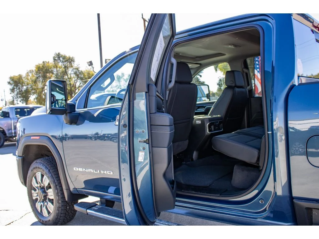 2026 GMC Sierra 3500HD Denali - Photo 35