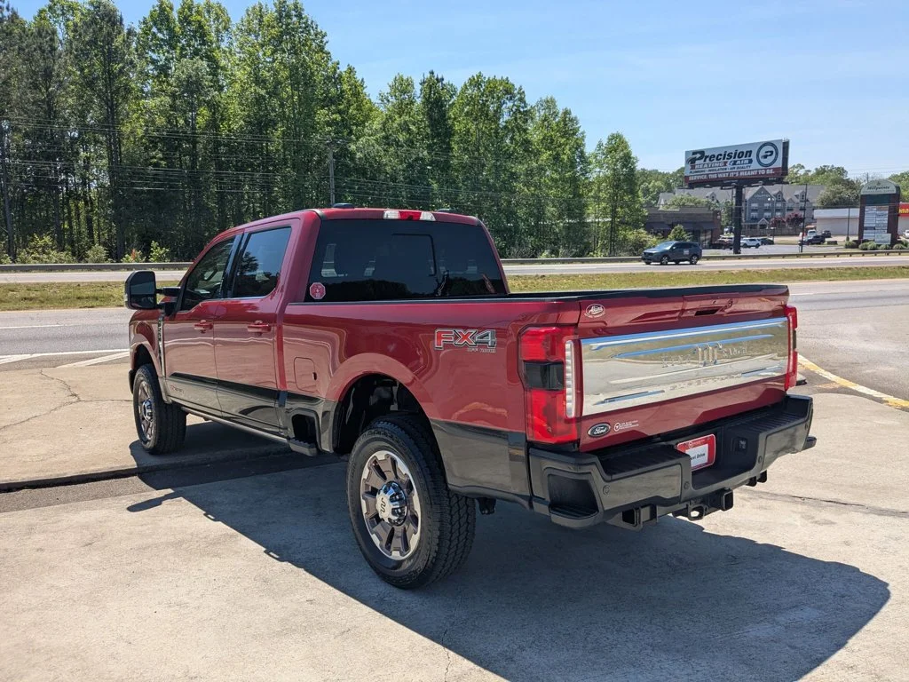 Used 2024  Ford King Ranch image 7