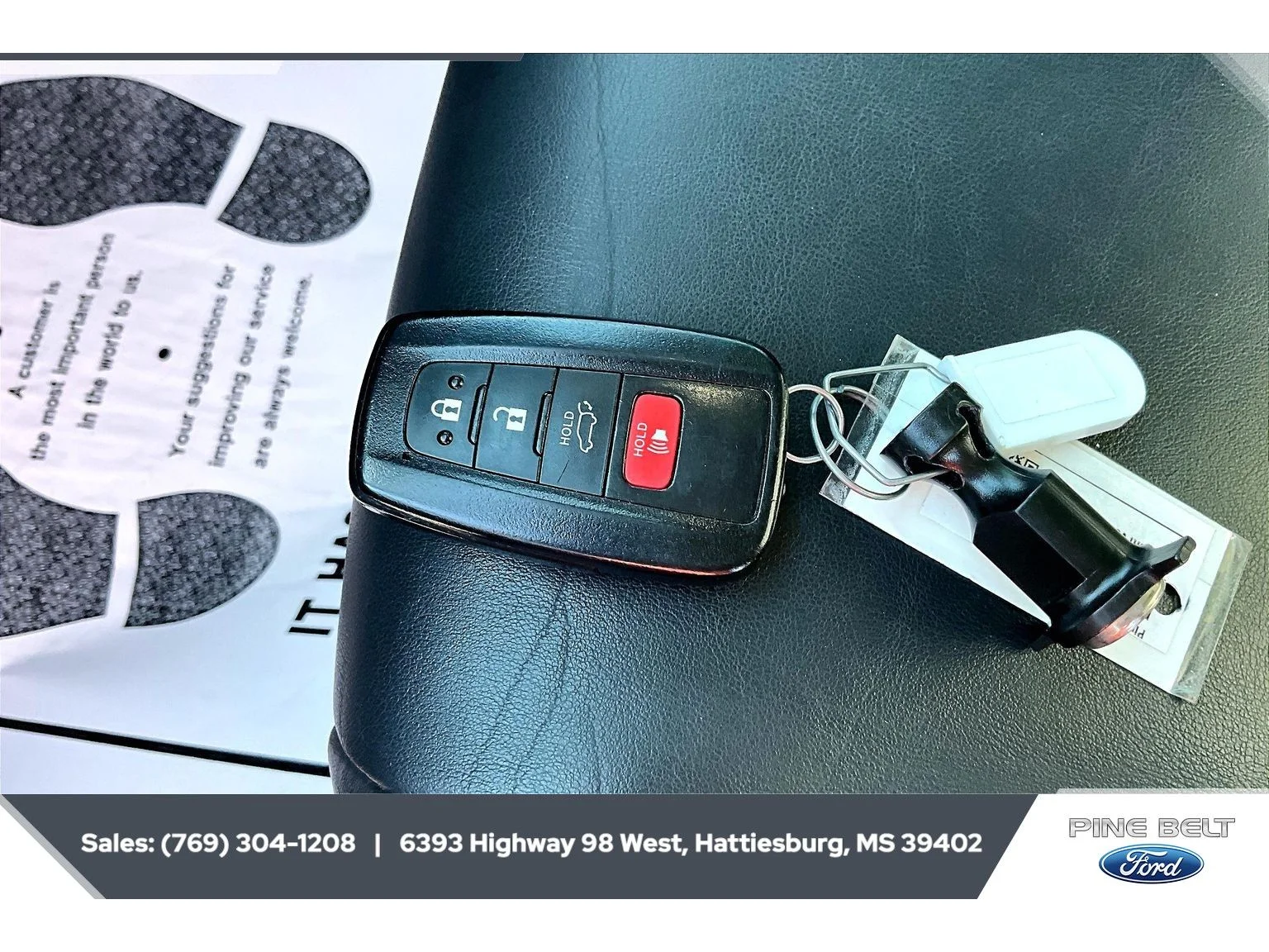 Used 2020 Blue Print Toyota Hybrid Limited image 9