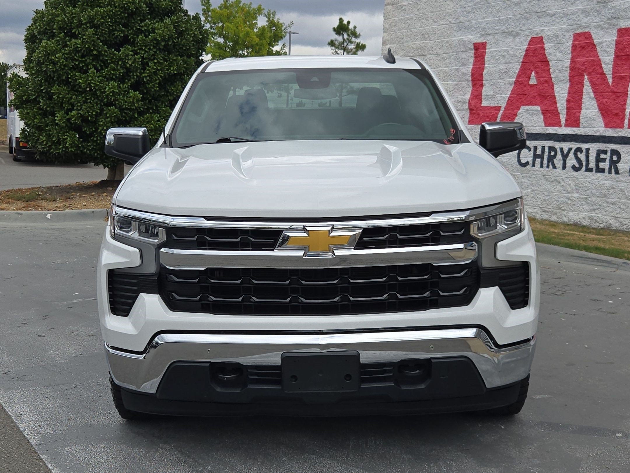 Used 2023 Chevrolet Silverado 1500 LT with VIN 1GCUDDED7PZ228835 for sale in Little Rock