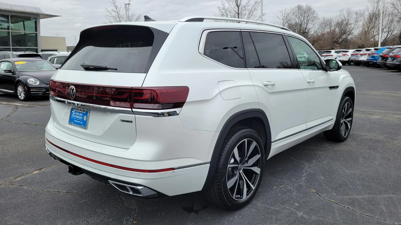 New 2026 Opal White Pearl Volkswagen 2.0T SEL Premium R-Line image 5