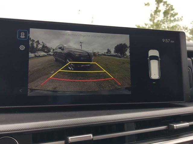 New 2026 Black Hyundai SE FWD image 20