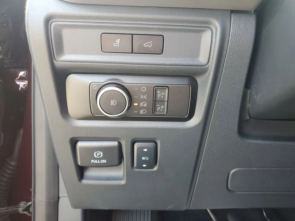 Used 2024 Red Ford XLT image 21