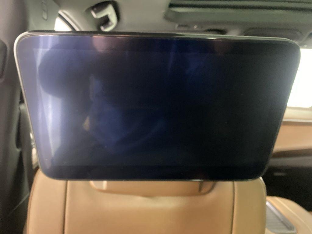Used 2024 Pearl Chevrolet High Country image 30