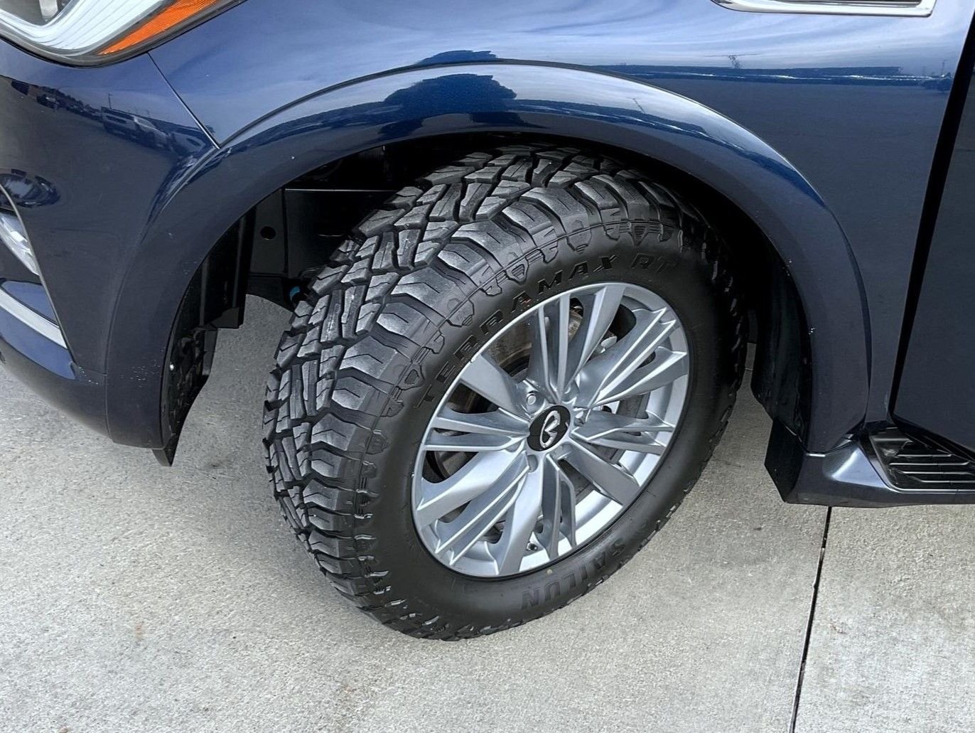 Used 2024 Blue INFINITI LUXE image 26