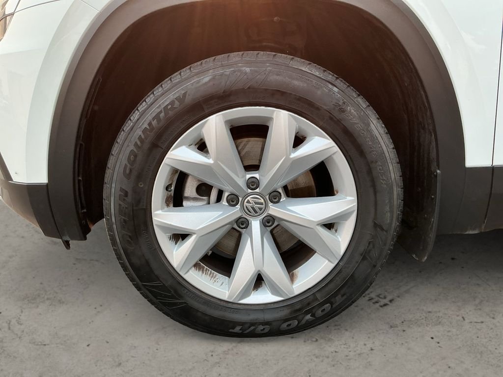 Used 2018 White Volkswagen 2.0T S image 9