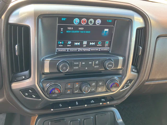 2018 Chevrolet Silverado 1500 LTZ - Photo 22