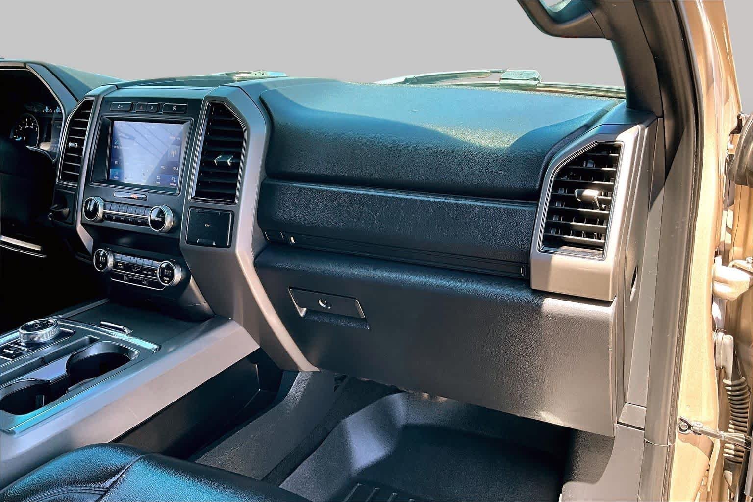 Used 2020 Desert Gold Ford XLT image 17