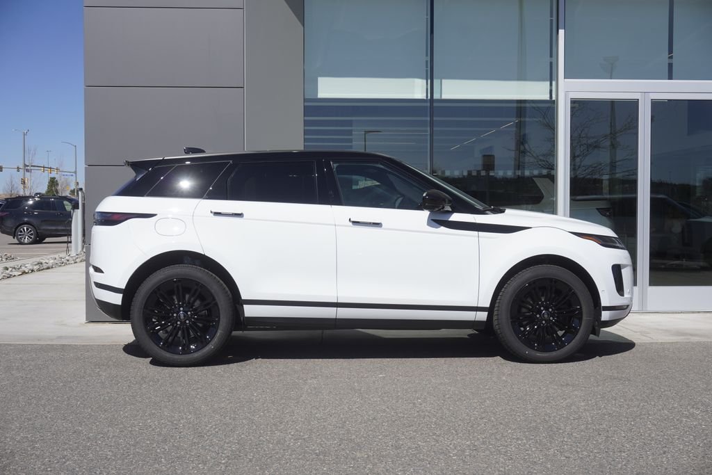 New 2026 Fuji White Land Rover S image 7