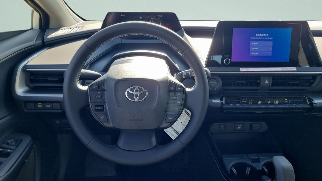 New 2027 Wind Chill Pearl <sup>1</sup> Toyota  LE image 12
