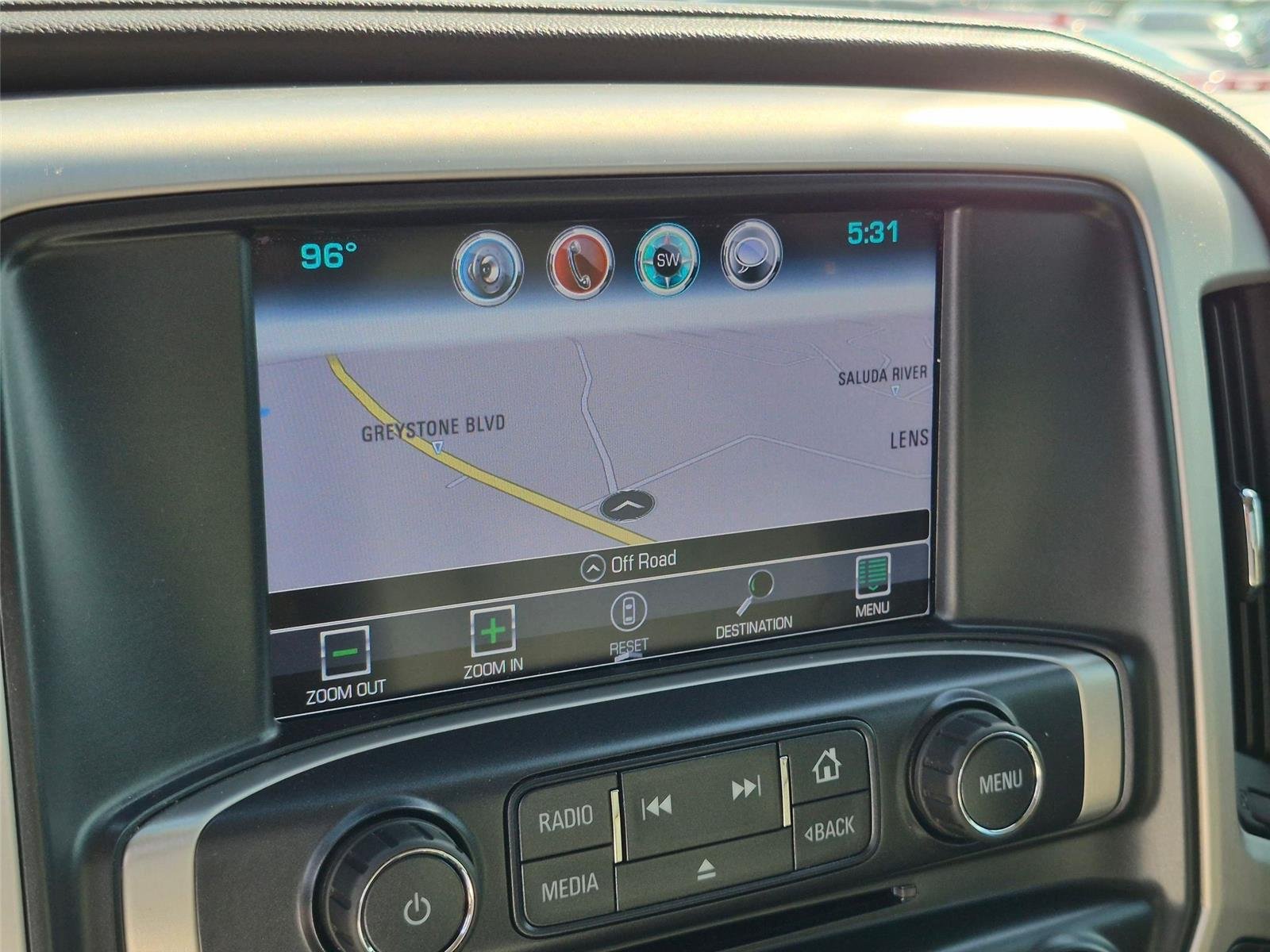 Used 2017 White Frost Tricoat GMC SLT image 21