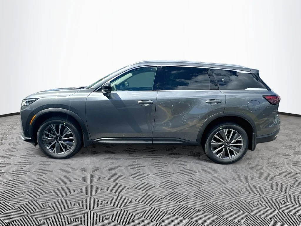 New 2027 GRAPHITE SHADOW INFINITI Luxe FWD image 8