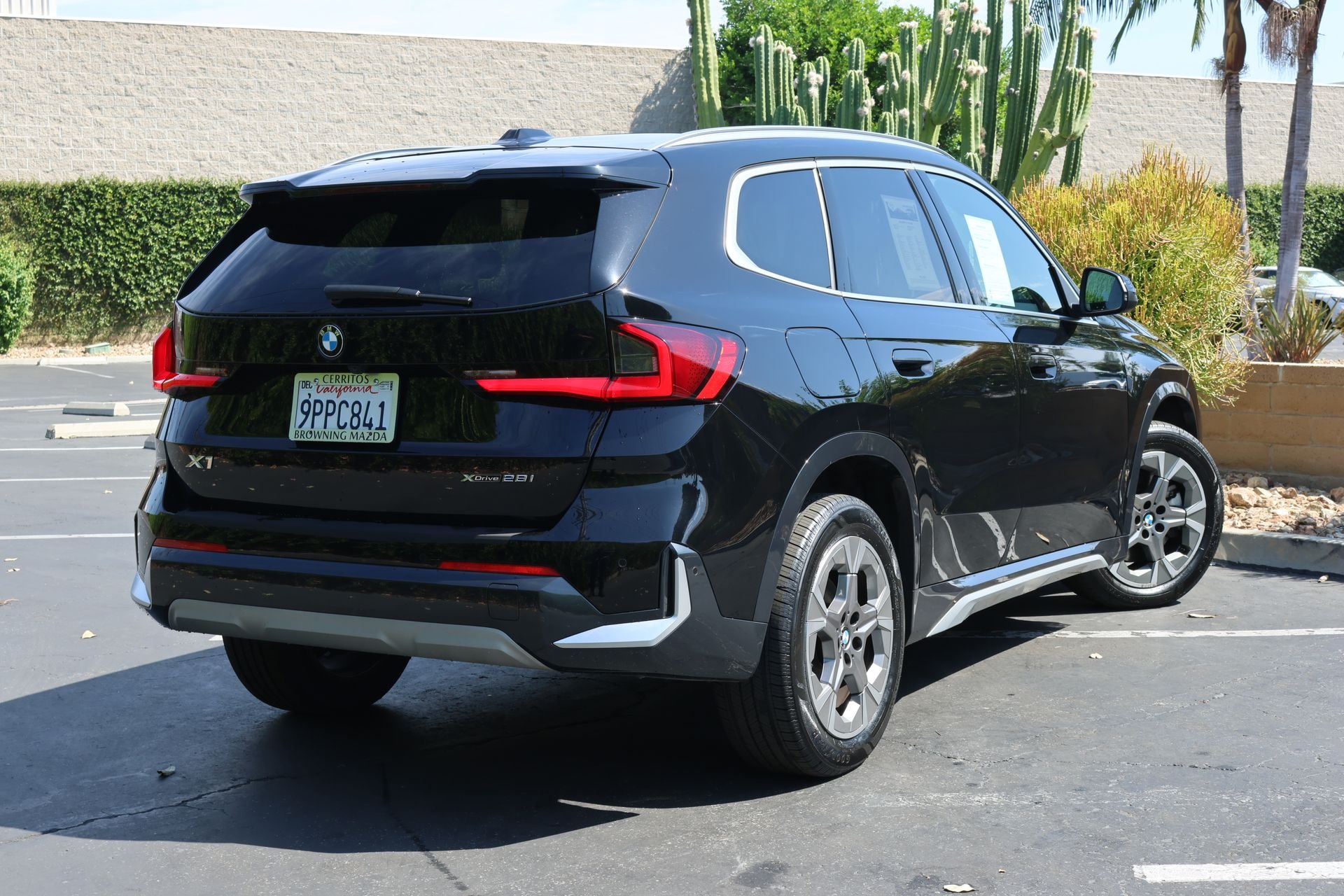 Used 2025 Black BMW xDrive28i image 2
