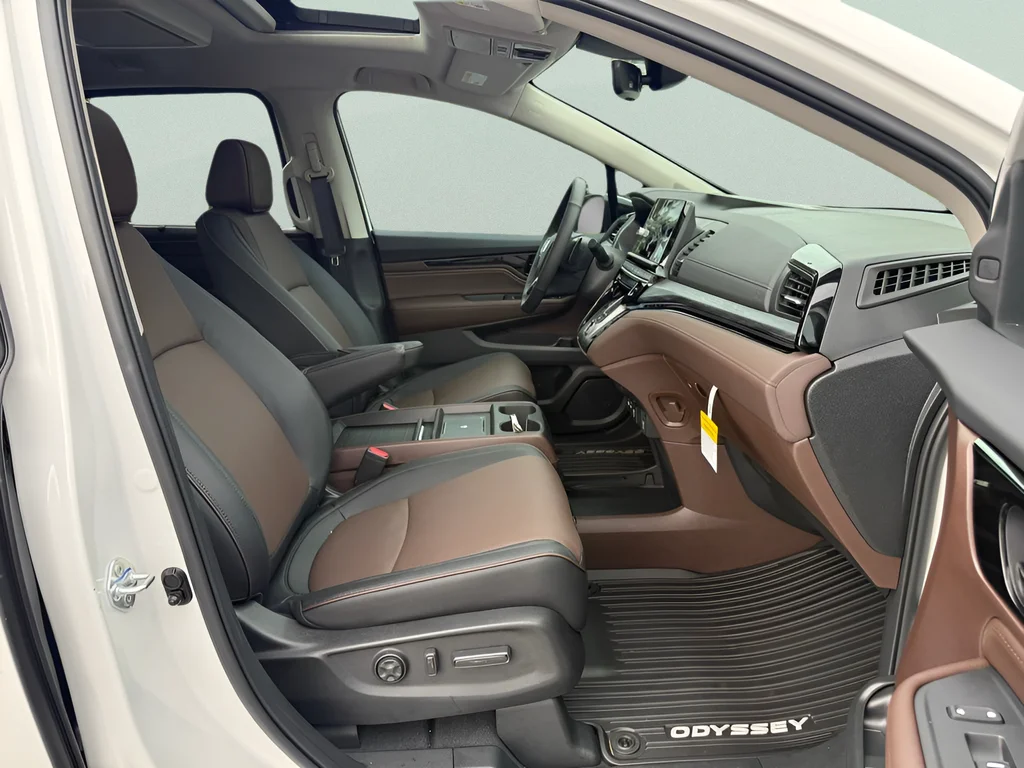 2026 Honda Odyssey Elite - Photo 15