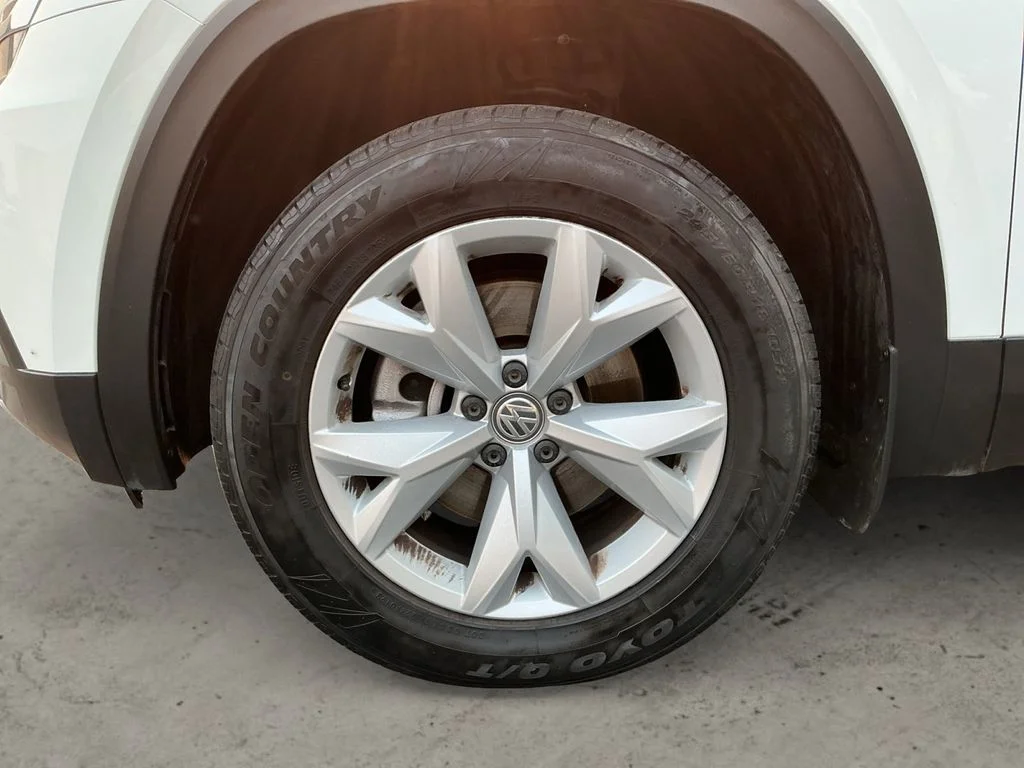 Used 2018 White Volkswagen 2.0T S image 9