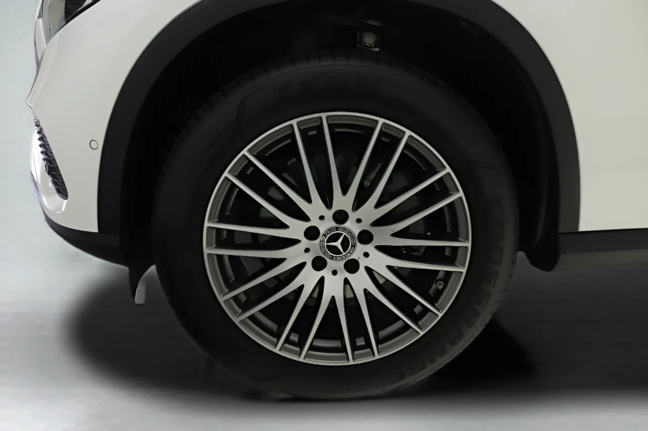 Certified Used 2023 White Mercedes-Benz 300 4MATIC® Exclusive Line image 27