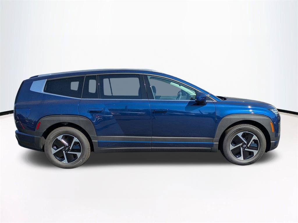 New 2026 Blue Hyundai SE image 4