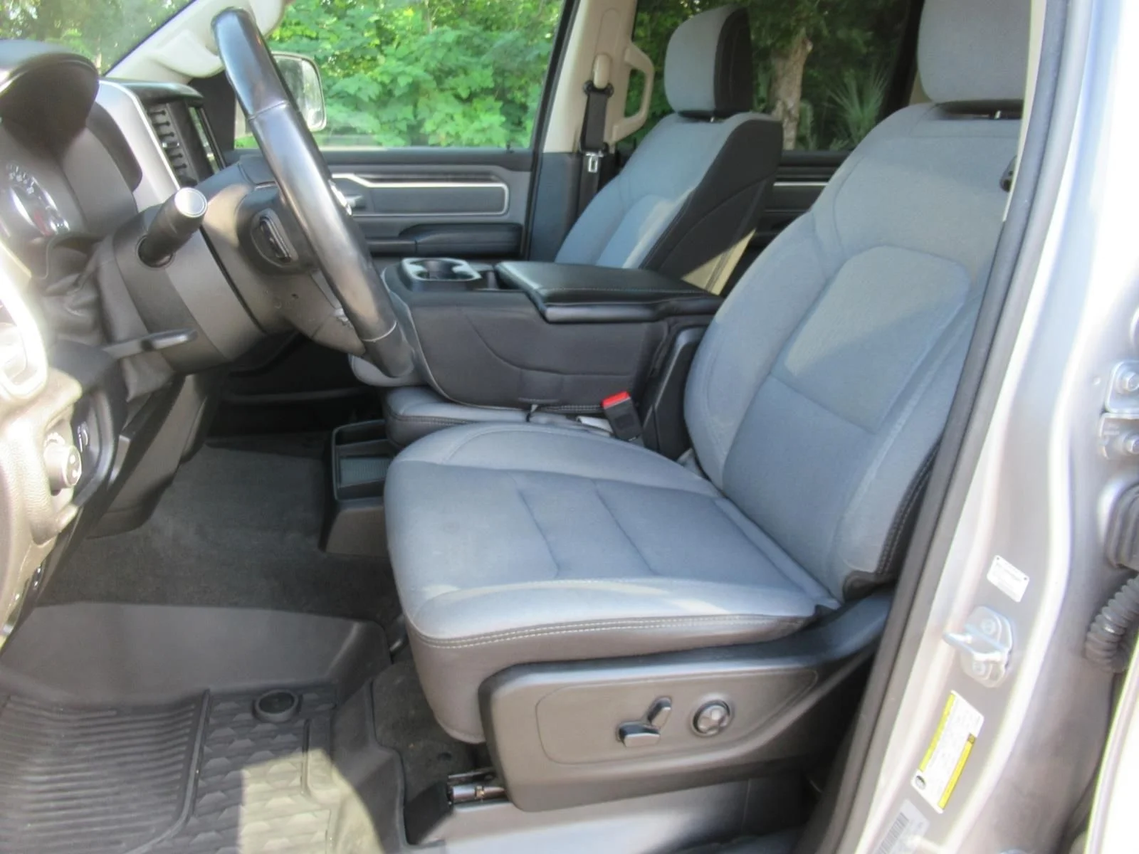 Used 2020 Silver Ram Big Horn/Lone Star image 19