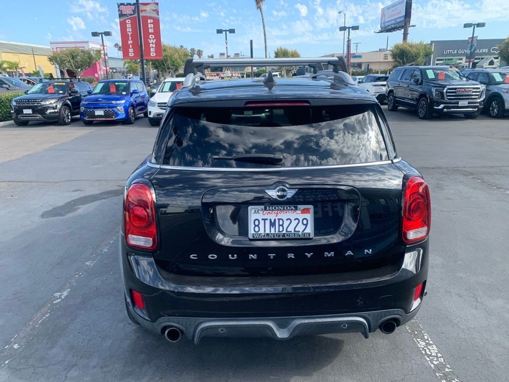Used 2017 Black MINI Base image 7