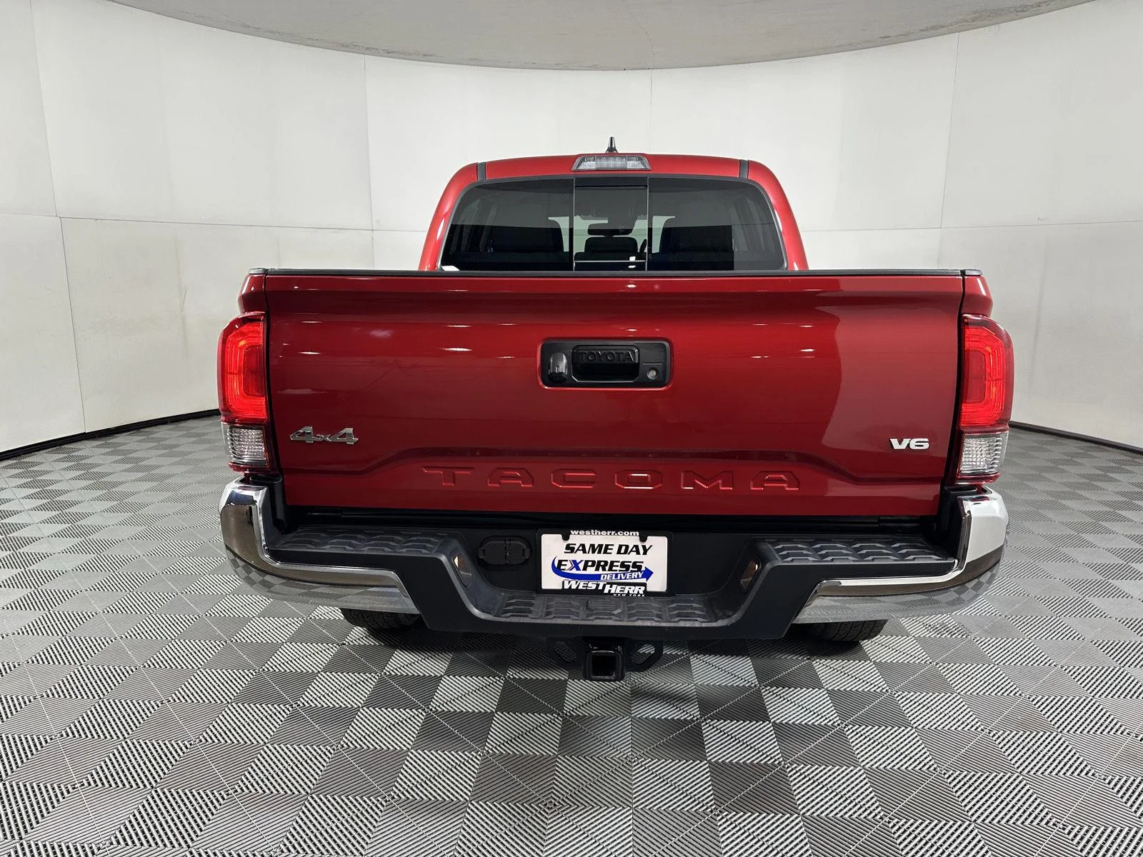 Used 2023 Barcelona Red Metallic Toyota SR5 V6 image 21