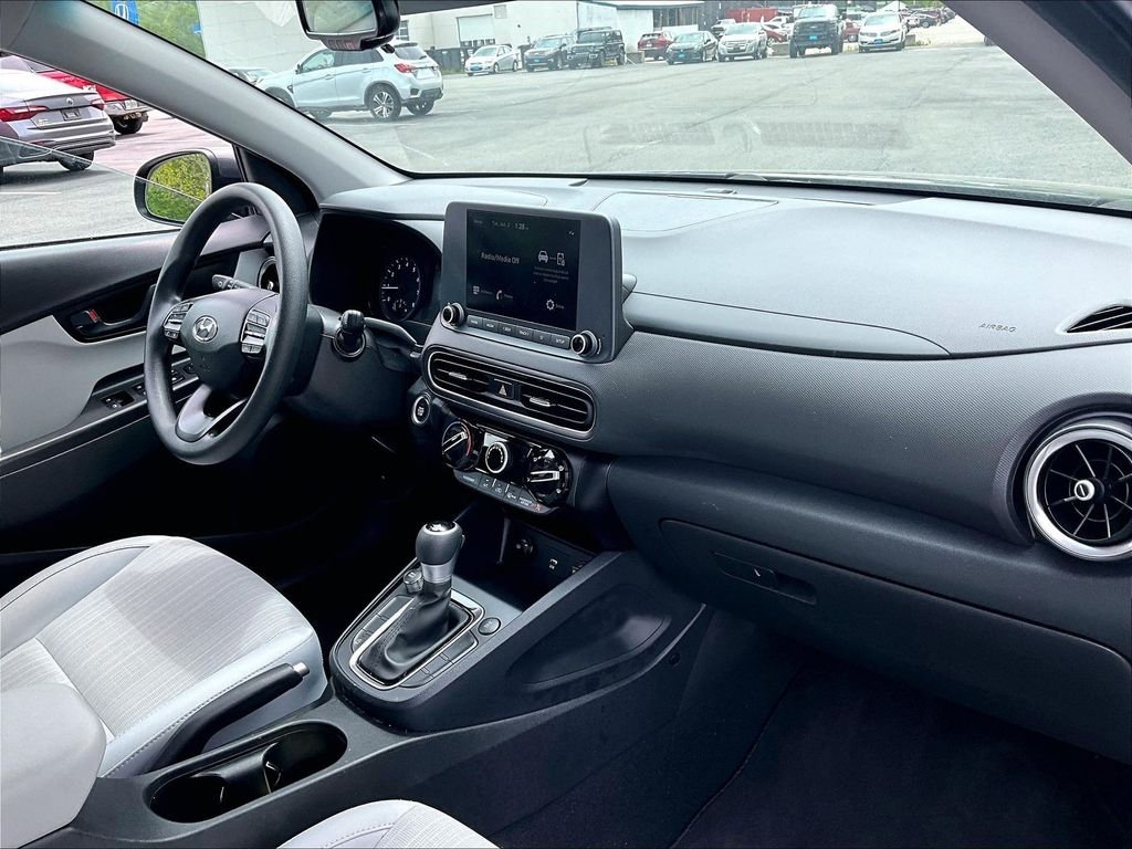 Used 2023 Gray Hyundai SEL image 14