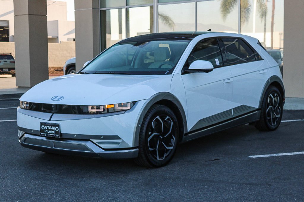 Certified Used 2024 White Hyundai Limited image 3