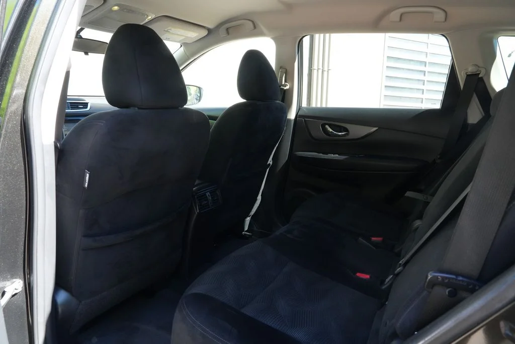 Used 2014 Black Nissan SV image 30