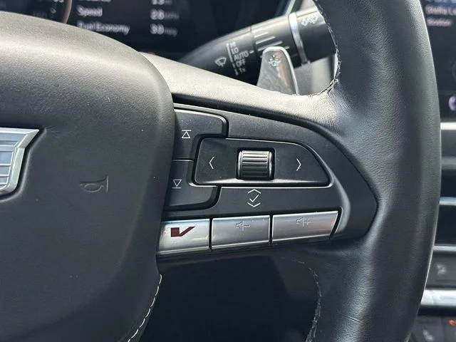 Used 2022 White Cadillac V-Series image 22