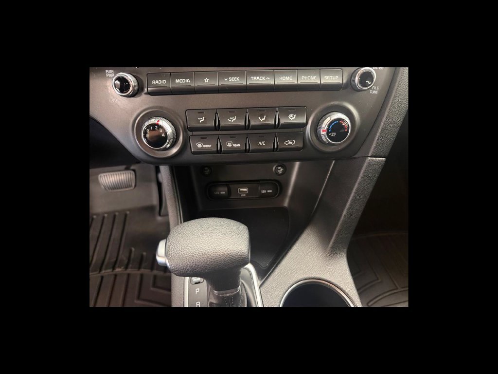 Used 2020 Gray Kia LX image 24