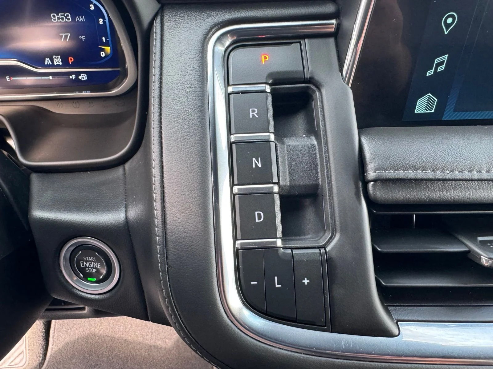Used 2023 Beige Chevrolet Z71 image 21