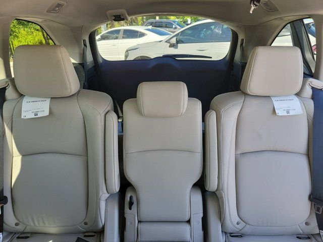 New 2026 Platinum White Pearl Honda EX-L image 21