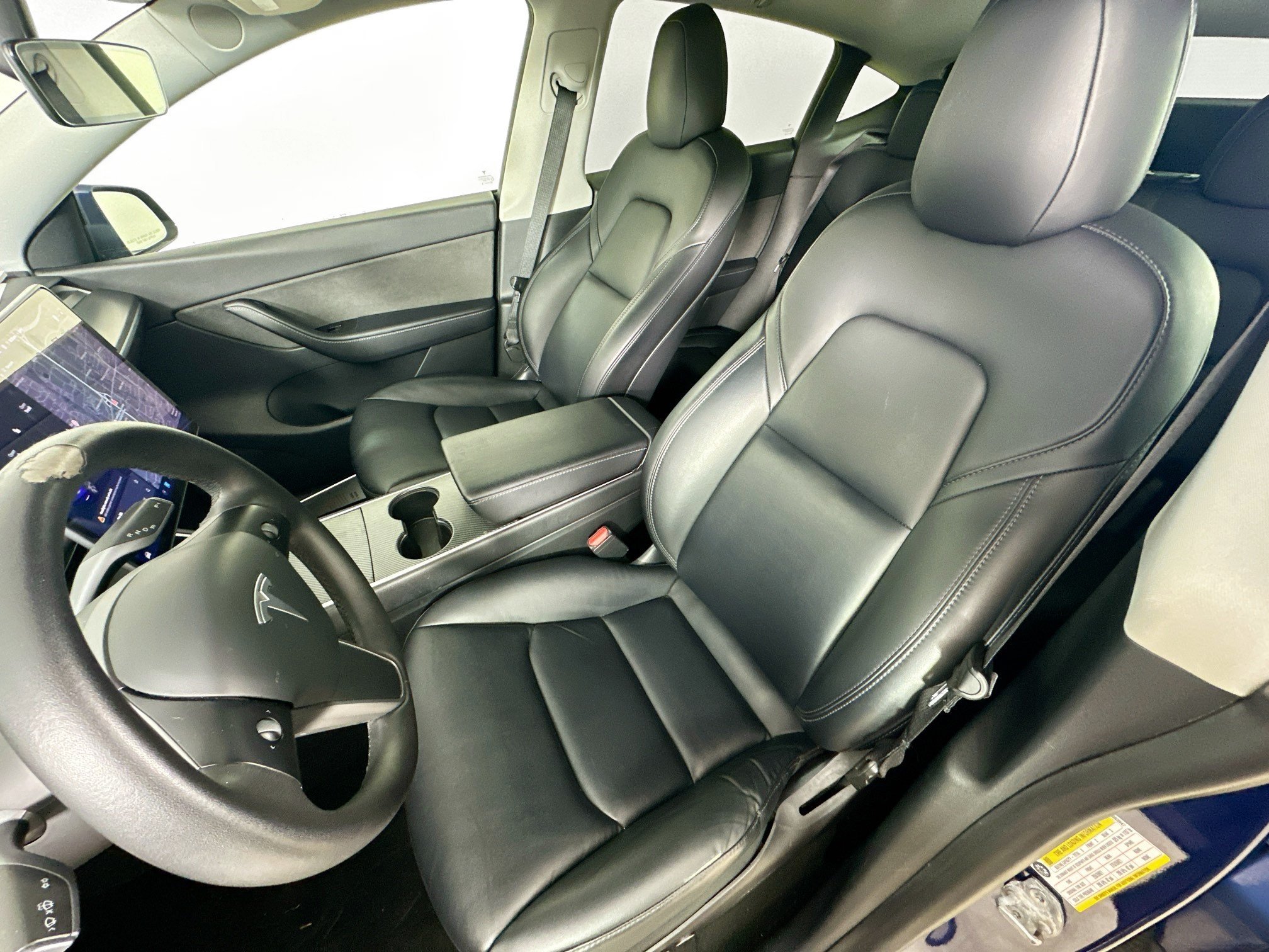 Used 2021  Tesla Performance image 31