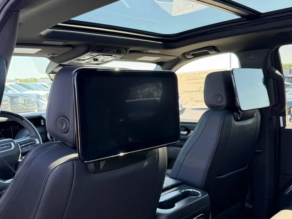 2026 GMC Yukon Denali - Photo 38