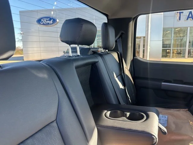 2026 Ford F-350 Super Duty Chassis Cab Lariat - Photo 15