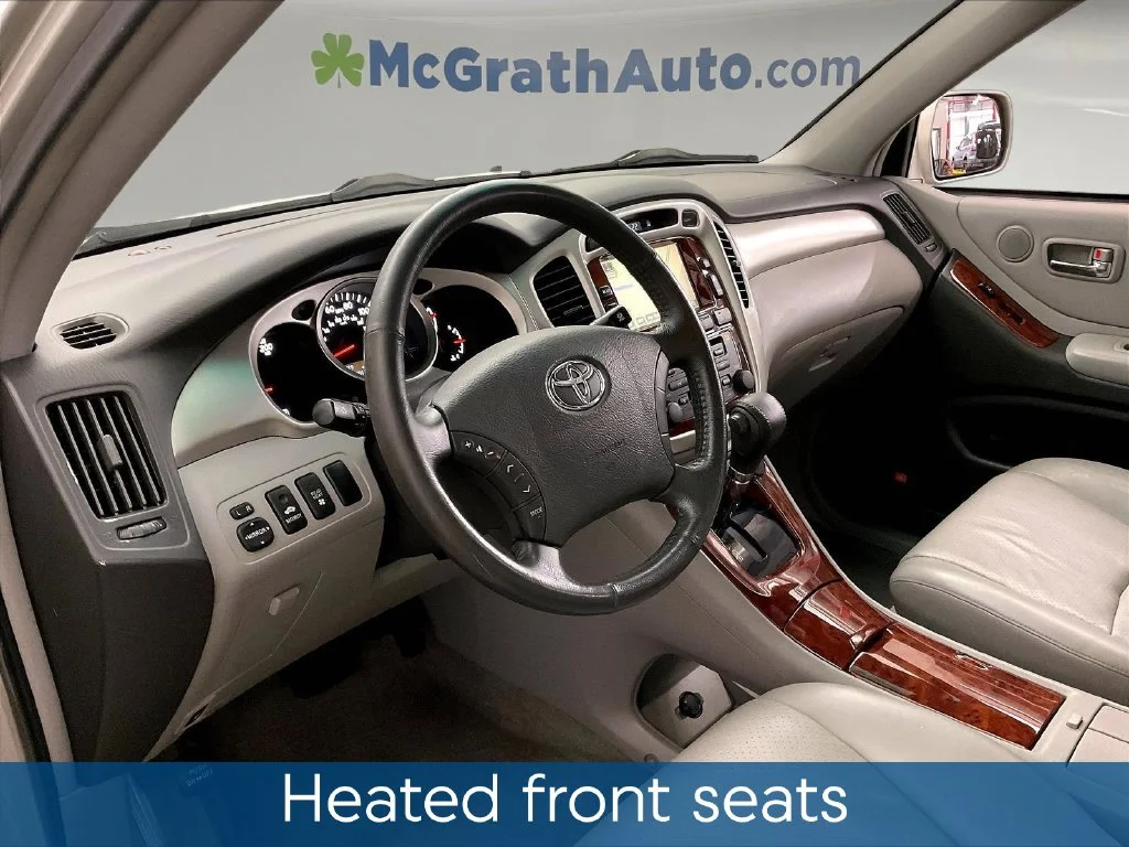 Used 2006 Silver Toyota Limited image 18