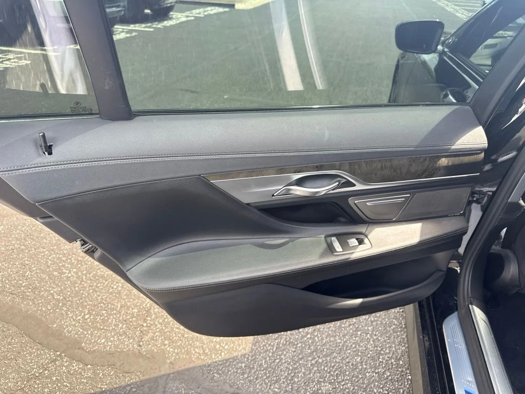 Used 2016 Black BMW 740i image 18
