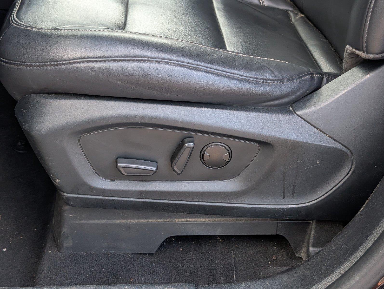 Used 2022 Agate Black Ford XLT image 11