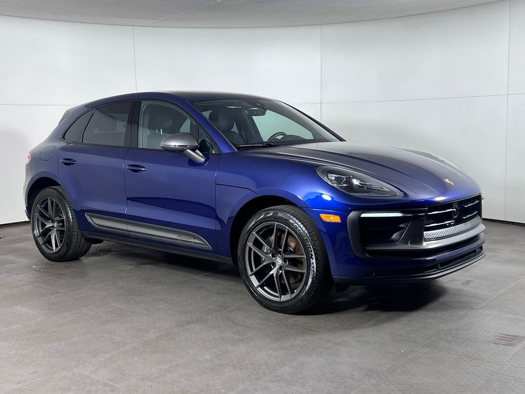 2023 Porsche Macan T's photo