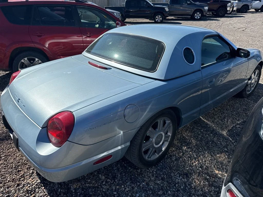 Used 2004 Blue Ford Base image 4
