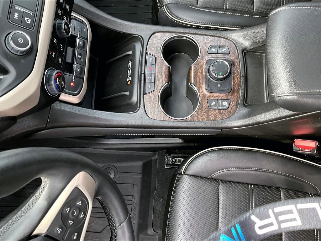Used 2023 White Frost Tricoat GMC Denali image 20