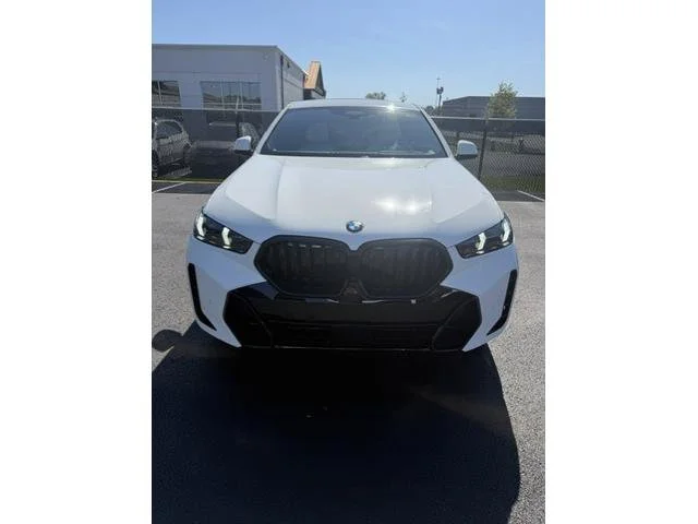 Used 2026 Alpine White BMW xDrive40i image 4