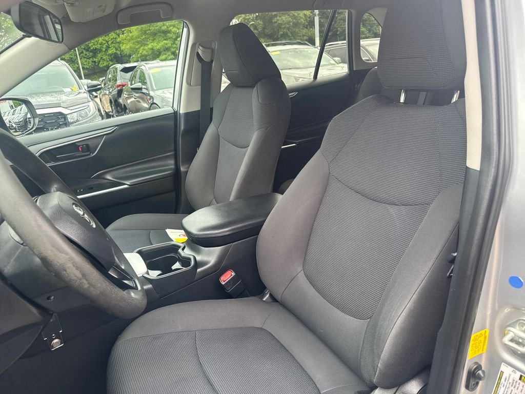 Used 2019 Silver Toyota LE image 15